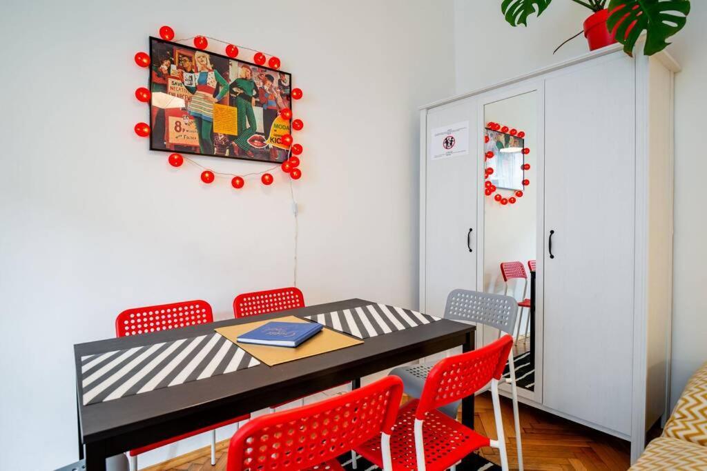 Blue Peace-Apartment With Free Parking In Center For 1-6 People Krasków Eksteriør bilde