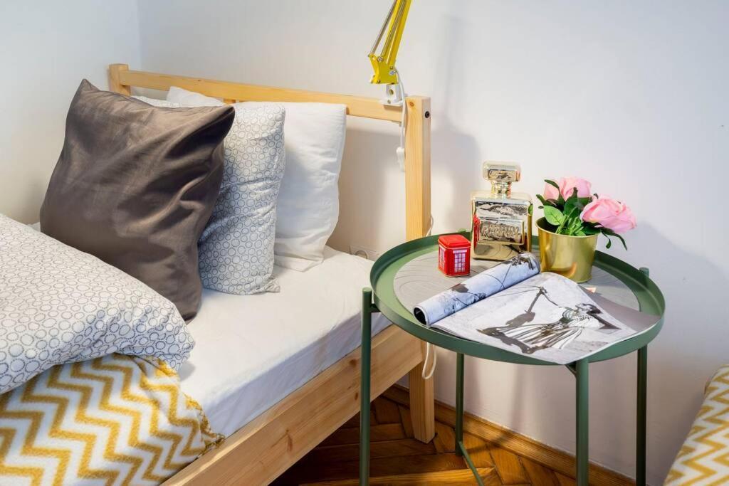 Blue Peace-Apartment With Free Parking In Center For 1-6 People Krasków Eksteriør bilde